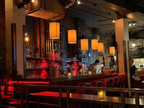 Alibi Room