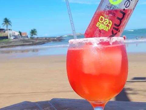 Praia Rasa e Falésias de Ponta da Fruta