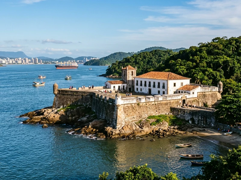 Roteiro cultural aprofundado de 3 dias revelando os tesouros históricos e humanos da Ilha de Santo Amaro. Deixe de lado a superficialidade das praias de passagem e mergulhe em baluartes do século XVI, casamatas subterrâneas de defesa atlântica, ruínas jesuíticas frequentadas por Padre Anchieta e comunidades caiçaras tradicionais com autêntica gastronomia regional. 🏰✨