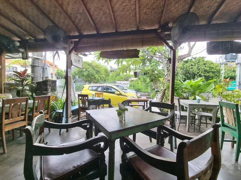 Warung Little Bird