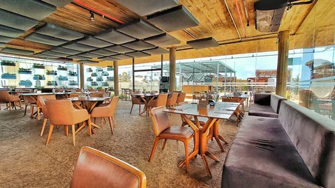 Cais Rooftop Lounge Bar
