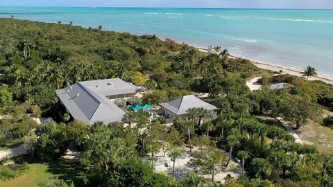 Crandon Park Visitor and Nature Center