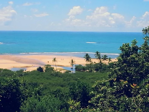 Praia dos Coqueiros