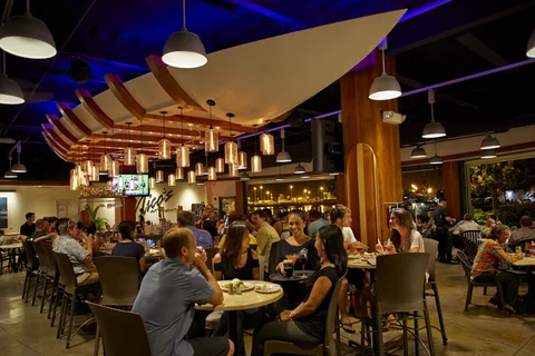 Nicos Pier 38