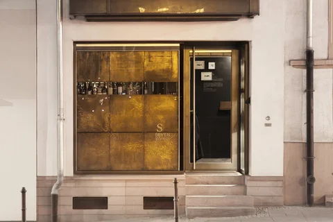 Restaurant Seven Swans