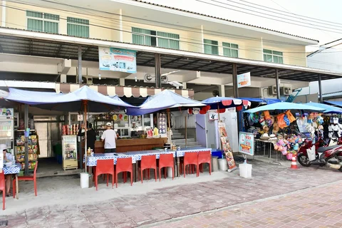 Suk Cafe Koh Larn