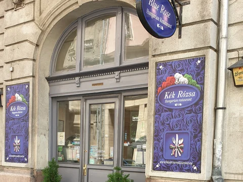Kek Rozsa Etterem
