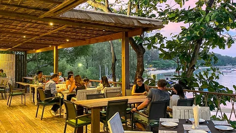 Rawai View Cafe and Bar