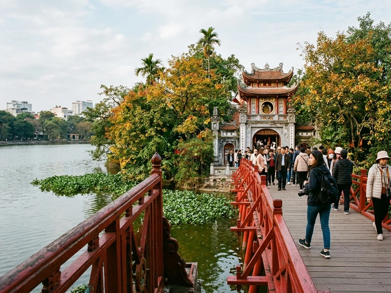 Um roteiro sob medida para viajantes solo que valorizam autonomia, segurança e ricas trocas culturais no outono vietnamita 🎒🇻🇳. A programação mescla caminhadas intimistas pelo Bairro Antigo, templos pacíficos e cafés históricos com momentos estimulantes de convivência em hostels comunitários, aulas de culinária e espaços criativos compartilhados. Você terá a liberdade de explorar no seu próprio compasso sem abrir mão de fazer amigos pelo caminho ☕✨.
