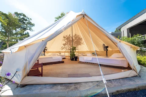 Roost Glamping
