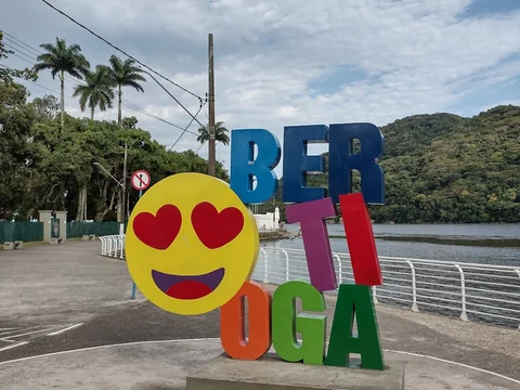 Calçadão da Praia da Enseada