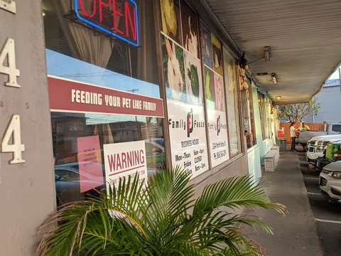 Helena's Hawaiian Food