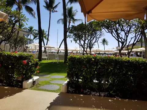 Halekulani Spa