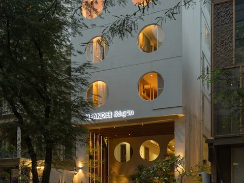Meander Saigon