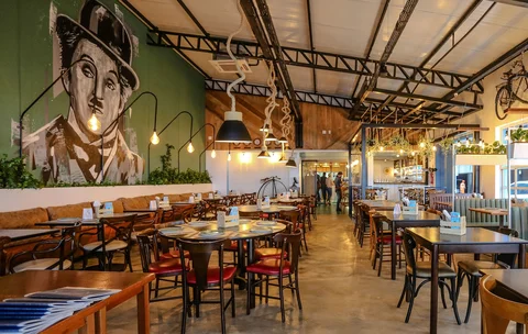 Chaplin Bar