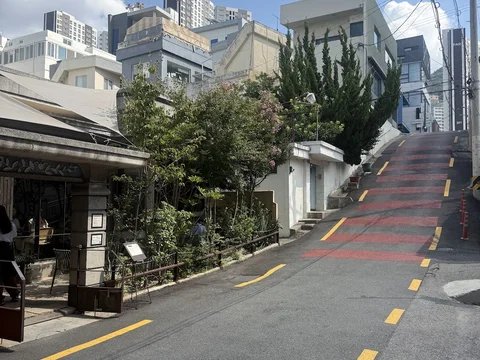 Jeonpo Cafe Street