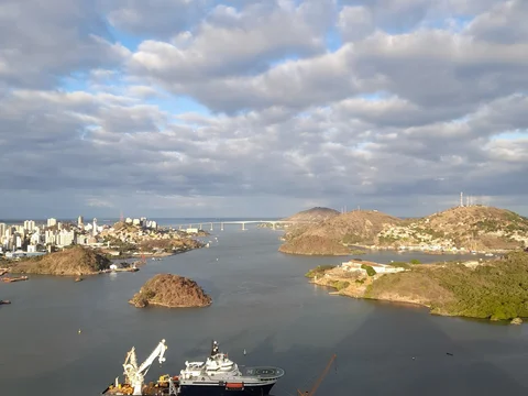 Penedo da Barra do Jucu