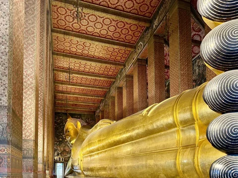Wat Pho (Buda Reclinado)