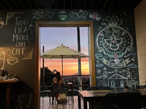 Divino Lounge Café