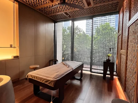 UR SPA