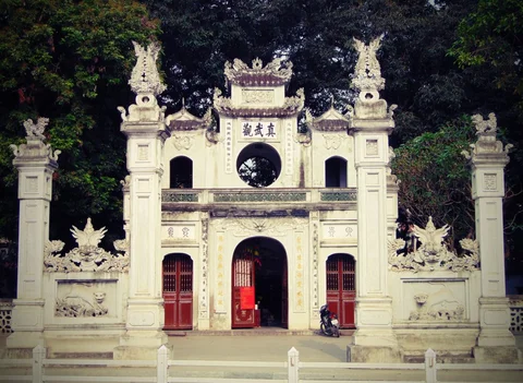 Đền Quán Thánh