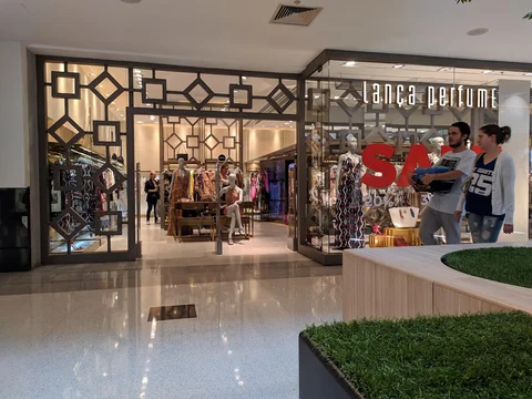 Lança Perfume Bar e Creperia