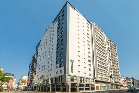 Bourbon Curitiba Hotel & Suites