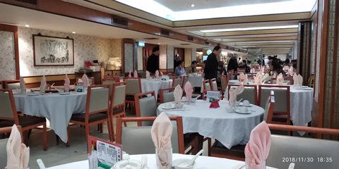 Spring Deer Restaurant