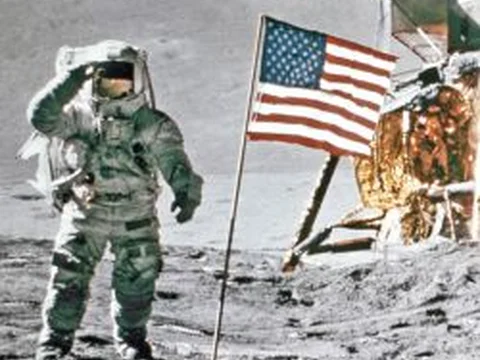 Space Adventure Canela
